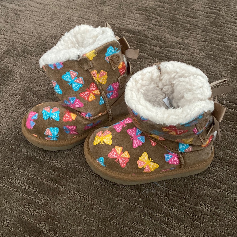 Toddler butterfly Uggs
